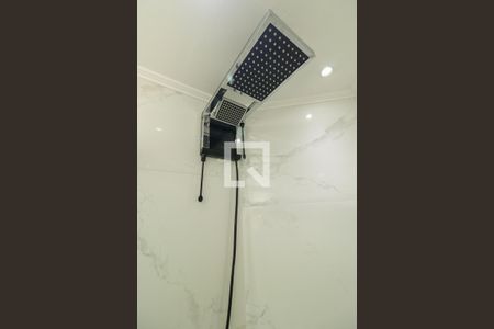 Banheiro de apartamento à venda com 2 quartos, 74m² em Nonoai, Porto Alegre