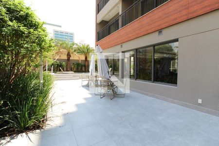 Studio para alugar com 26m², 1 quarto e sem vaga Studio para alugar com 26m², 1 quarto e sem vagaÁrea comum - Piscina