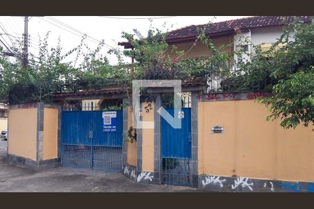 Fachada de casa à venda com 4 quartos, 431m² em Taquara, Rio de Janeiro