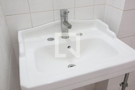 Apartamento à venda com 175m², 4 quartos e 1 vaga Apartamento à venda com 175m², 4 quartos e 1 vagaBanheiro Social