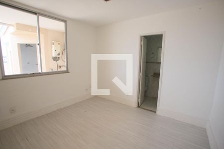 Apartamento à venda com 175m², 4 quartos e 1 vaga Apartamento à venda com 175m², 4 quartos e 1 vagaQuarto Suíte 2
