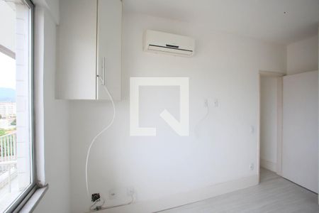 Apartamento à venda com 175m², 4 quartos e 1 vaga Apartamento à venda com 175m², 4 quartos e 1 vagaQuarto Suíte 1