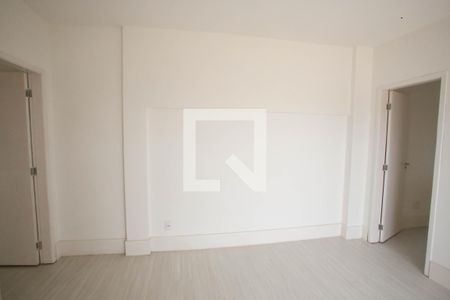 Apartamento à venda com 175m², 4 quartos e 1 vaga Apartamento à venda com 175m², 4 quartos e 1 vagaSala Superior