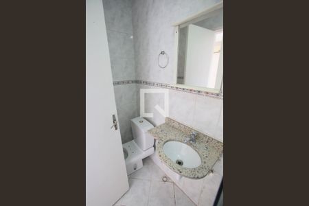 Apartamento à venda com 175m², 4 quartos e 1 vaga Apartamento à venda com 175m², 4 quartos e 1 vagaBanheiro da Suíte 2