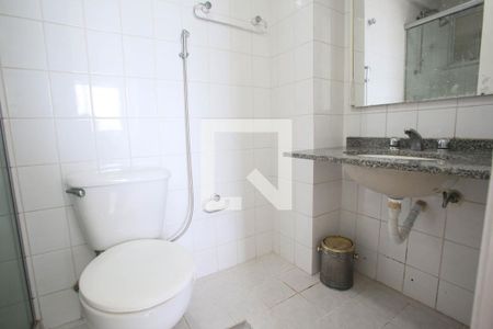Apartamento à venda com 175m², 4 quartos e 1 vaga Apartamento à venda com 175m², 4 quartos e 1 vagaBanheiro da Suíte 1
