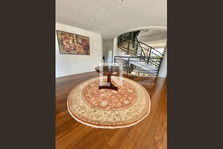 Casa de condomínio à venda com 1000m², 5 quartos e 6 vagas