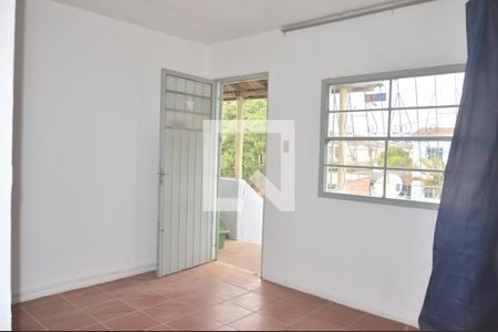 Sala de apartamento para alugar com 2 quartos, 40m² em Maria Regina, Alvorada