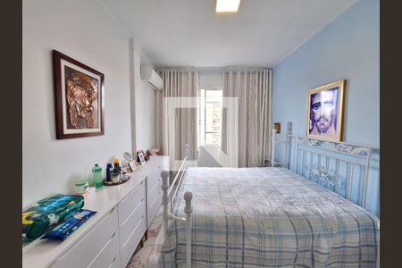 Suíte  de apartamento à venda com 3 quartos, 170m² em Laranjeiras, Rio de Janeiro