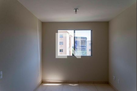 sala de apartamento para alugar com 2 quartos, 50m² em Cerâmica, Nova Iguaçu