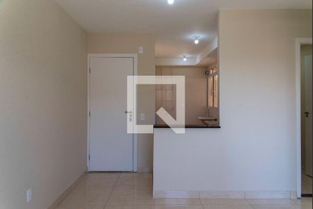 sala de apartamento para alugar com 2 quartos, 50m² em Cerâmica, Nova Iguaçu