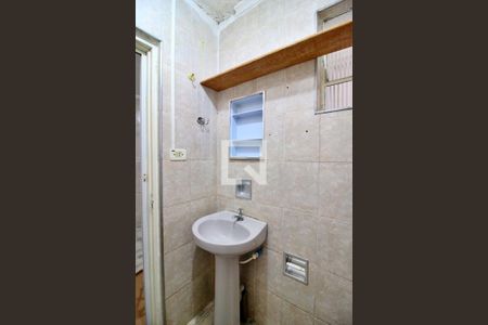 Banheiro de casa à venda com 1 quarto, 40m² em Jardim Ana Maria, Santo André