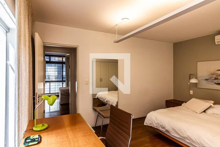 Quarto 1 de apartamento para alugar com 3 quartos, 235m² em Santa Cecilia, São Paulo
