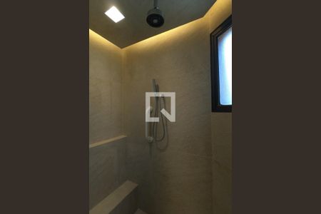 Apartamento para alugar com 300m², 3 quartos e 5 vagas Apartamento para alugar com 300m², 3 quartos e 5 vagasBanheiro da Suíte 3