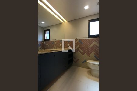 Apartamento para alugar com 300m², 3 quartos e 5 vagas Apartamento para alugar com 300m², 3 quartos e 5 vagasBanheiro da Suíte 2