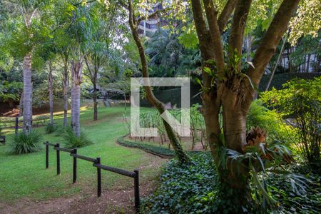 Apartamento para alugar com 300m², 3 quartos e 5 vagas Apartamento para alugar com 300m², 3 quartos e 5 vagasÁrea Comum