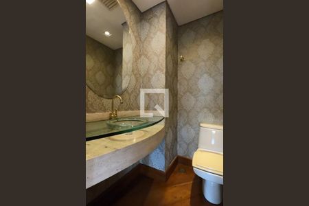 Apartamento para alugar com 300m², 3 quartos e 5 vagas Apartamento para alugar com 300m², 3 quartos e 5 vagasLavabo