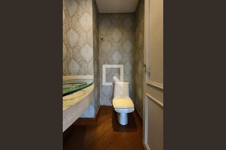 Apartamento para alugar com 300m², 3 quartos e 5 vagas Apartamento para alugar com 300m², 3 quartos e 5 vagasLavabo