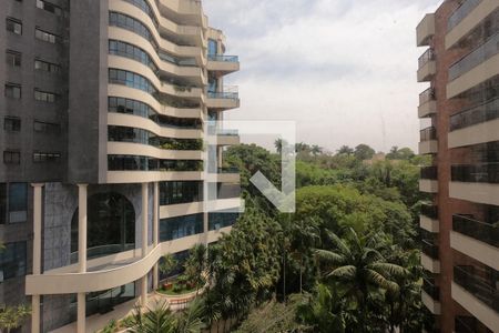 Apartamento para alugar com 300m², 3 quartos e 5 vagas Apartamento para alugar com 300m², 3 quartos e 5 vagasSuíte 2 _ Vista