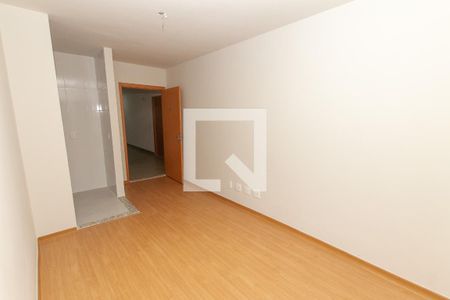 Sala de apartamento para alugar com 2 quartos, 46m² em Rubem Berta, Porto Alegre