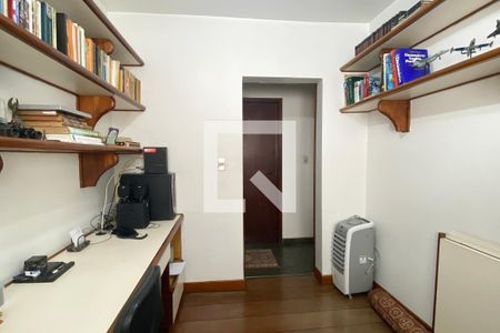 Escritório de casa de condomínio à venda com 3 quartos, 350m² em Alphaville, Santana de Parnaíba