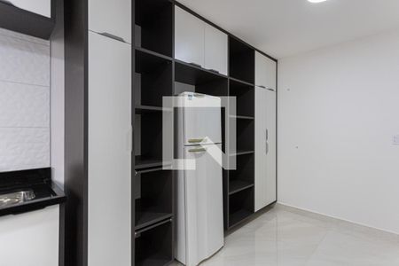 Cozinha e Área de Serviço de apartamento à venda com 2 quartos, 58m² em Km 18, Osasco