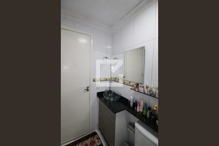 Banheiro de apartamento à venda com 3 quartos, 61m² em Jardim Vila Formosa, São Paulo