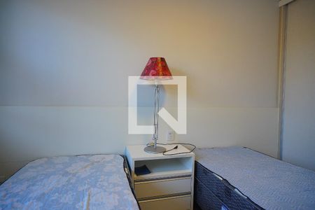 Quarto de apartamento para alugar com 1 quarto, 42m² em Jardim Itu Sabará, Porto Alegre