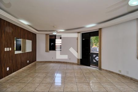 Sala de casa para alugar com 3 quartos, 100m² em Vila Isabel, Rio de Janeiro