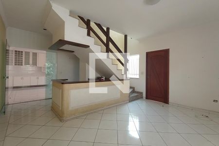 Sala de casa para alugar com 3 quartos, 114m² em Vila Talarico, São Paulo