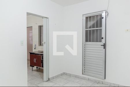 Sala/Quarto de casa para alugar com 1 quarto, 18m² em Ferrazópolis, São Bernardo do Campo