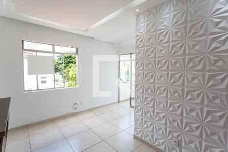 Sala de apartamento para alugar com 2 quartos, 68m² em Santa Tereza, Belo Horizonte