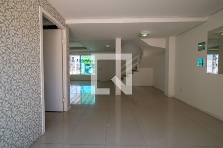 Sala de casa à venda com 3 quartos, 190m² em Hípica, Porto Alegre