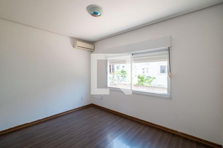 Quarto 1 de casa à venda com 3 quartos, 190m² em Hípica, Porto Alegre