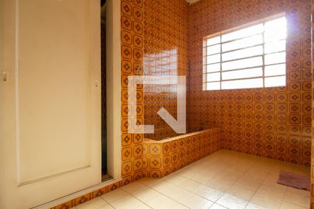 Casa à venda com 300m², 3 quartos e 3 vagas Casa à venda com 300m², 3 quartos e 3 vagasBanheiro