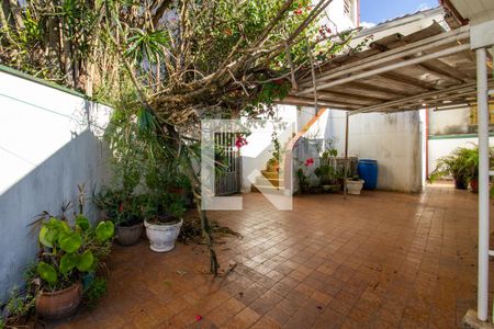 Casa à venda com 300m², 3 quartos e 3 vagas Casa à venda com 300m², 3 quartos e 3 vagasGaragem