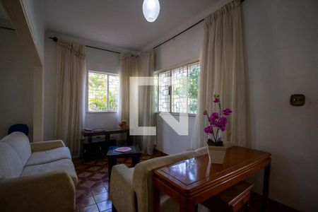 Casa à venda com 300m², 3 quartos e 3 vagasSala