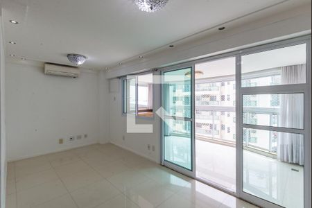 Sala de apartamento para alugar com 2 quartos, 81m² em Barra da Tijuca, Rio de Janeiro