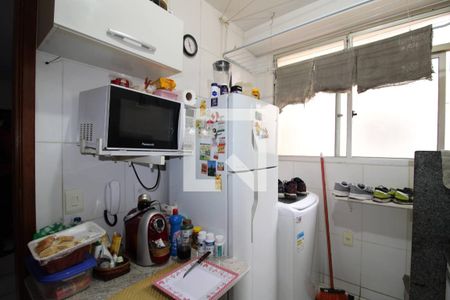 Cozinha de apartamento à venda com 2 quartos, 50m² em Jardim America, Belo Horizonte