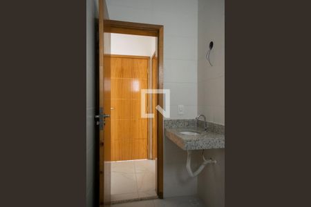 Banheiro de apartamento à venda com 1 quarto, 32m² em Vila Basileia, São Paulo