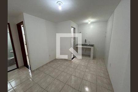 Sala/Cozinha de apartamento para alugar com 1 quarto, 40m² em Piedade, Rio de Janeiro