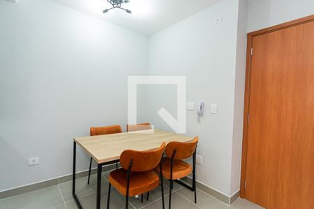 Sala de apartamento para alugar com 2 quartos, 58m² em Jardim Líbano, São Paulo