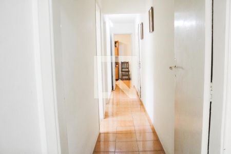 Corredor de casa à venda com 4 quartos, 140m² em Parque Sao Domingos, São Paulo