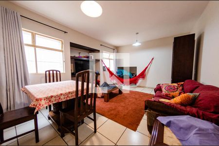 Sala de apartamento à venda com 3 quartos, 101m² em Caiçaras, Belo Horizonte