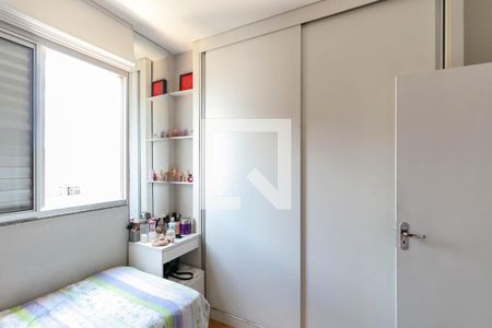 Quarto 1 de apartamento à venda com 3 quartos, 90m² em Buritis, Belo Horizonte