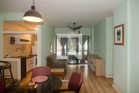 Sala de apartamento para alugar com 1 quarto, 60m² em Copacabana, Rio de Janeiro