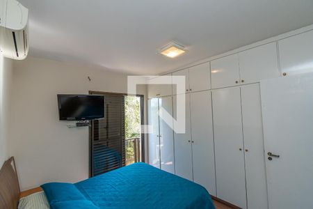 Suite de apartamento à venda com 3 quartos, 105m² em Jardim das Paineiras, Campinas