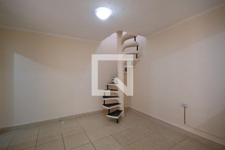 Sala de casa para alugar com 2 quartos, 50m² em Jaguaribe, Osasco