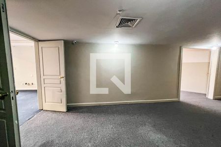 Studio para alugar com 350m², 8 quartos e sem vaga