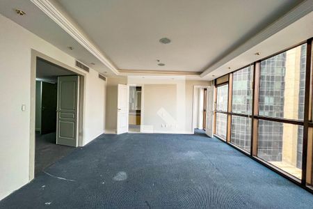 Studio para alugar com 350m², 8 quartos e sem vaga