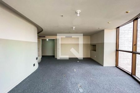 Studio para alugar com 350m², 8 quartos e sem vaga